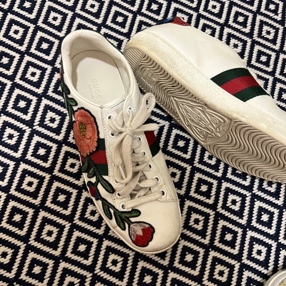 Ladies designer shoes - Picture 12 of 15